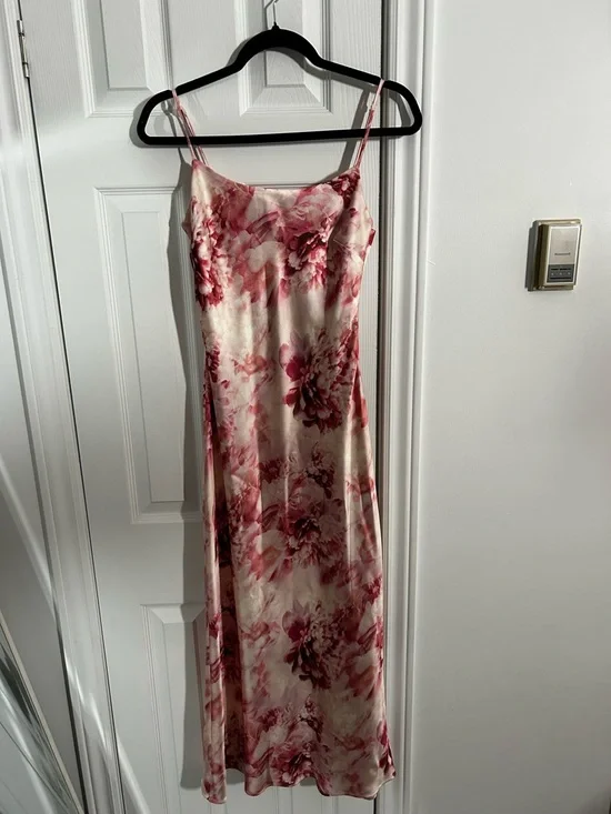 Dynamite Pink Floral Satin midi Dress - Picture 1 of 3